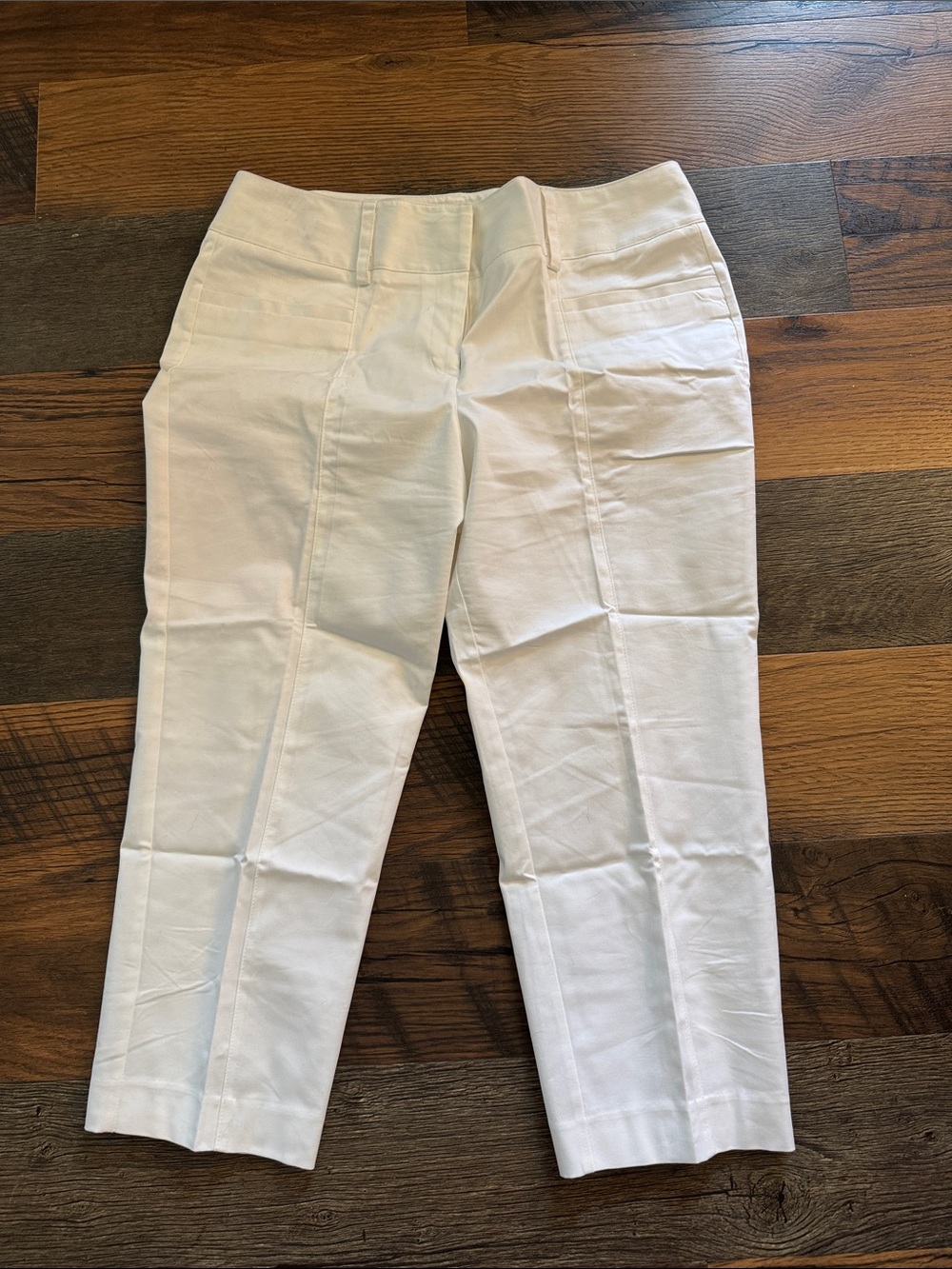 Dana Buchman White Woman’s Chinos